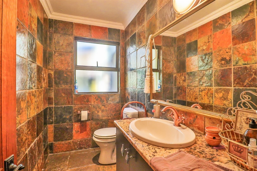 4 Bedroom Property for Sale in Kosmos North West